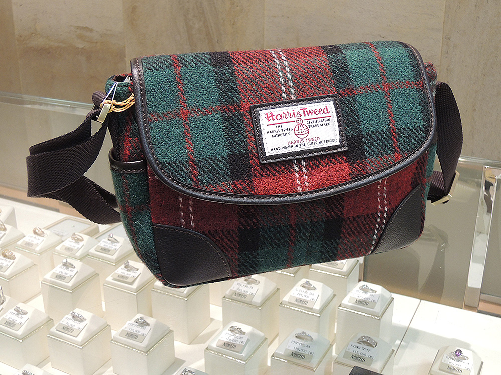 http://www.nomoto-tokeiten.jp/info/2014/10/07/20141007-bag_01_05.jpg