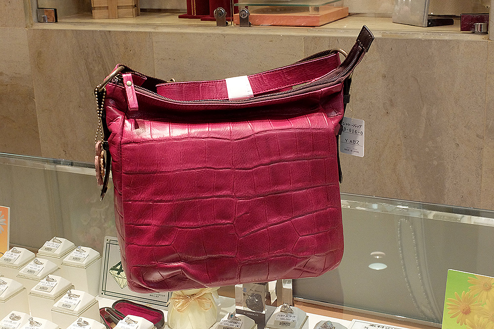 http://www.nomoto-tokeiten.jp/info/20152005_bag_06.jpg